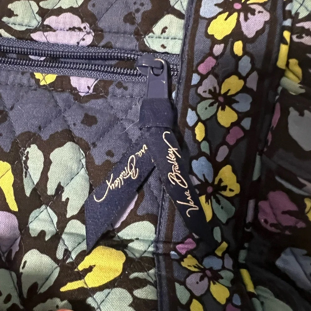 Vera Bradley Navy Floral Quilted Crossbody with Multicolor Flowers - Picture 4 of 4